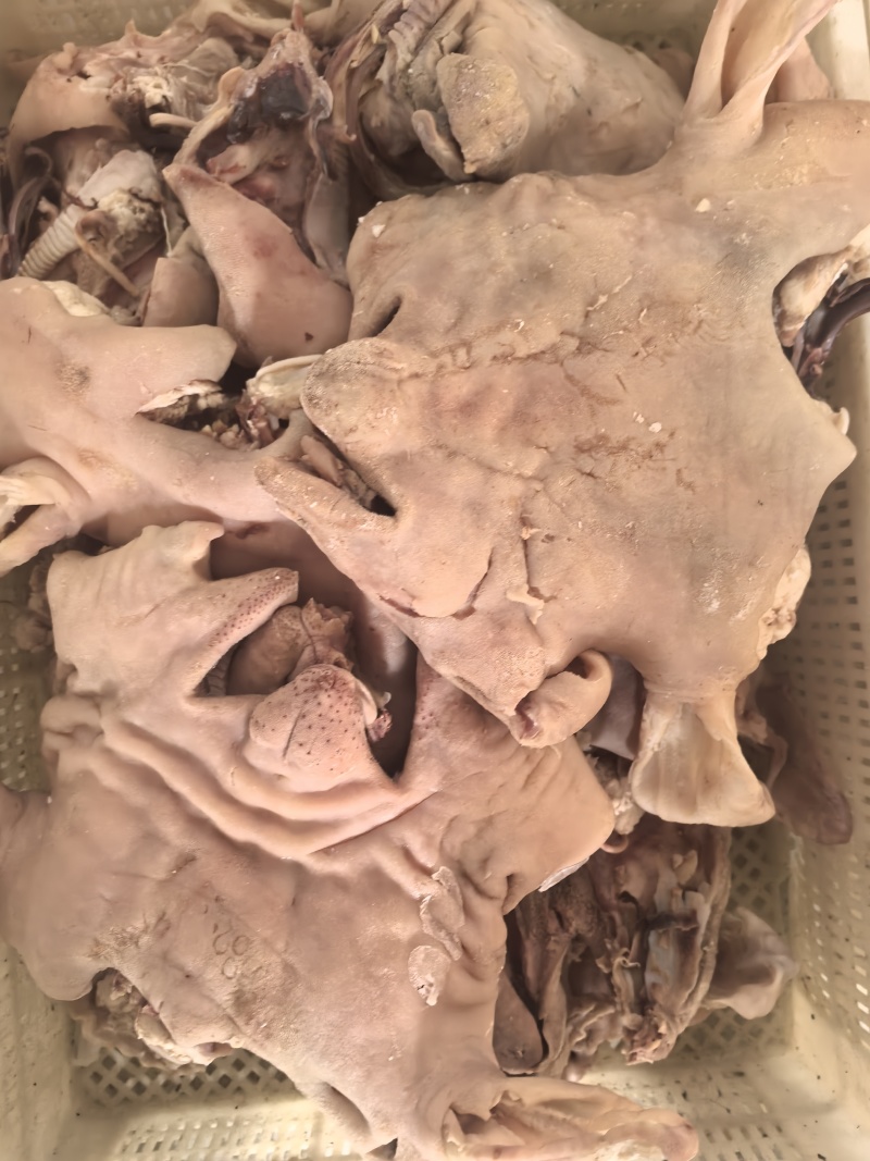 全熟带皮羊头肉