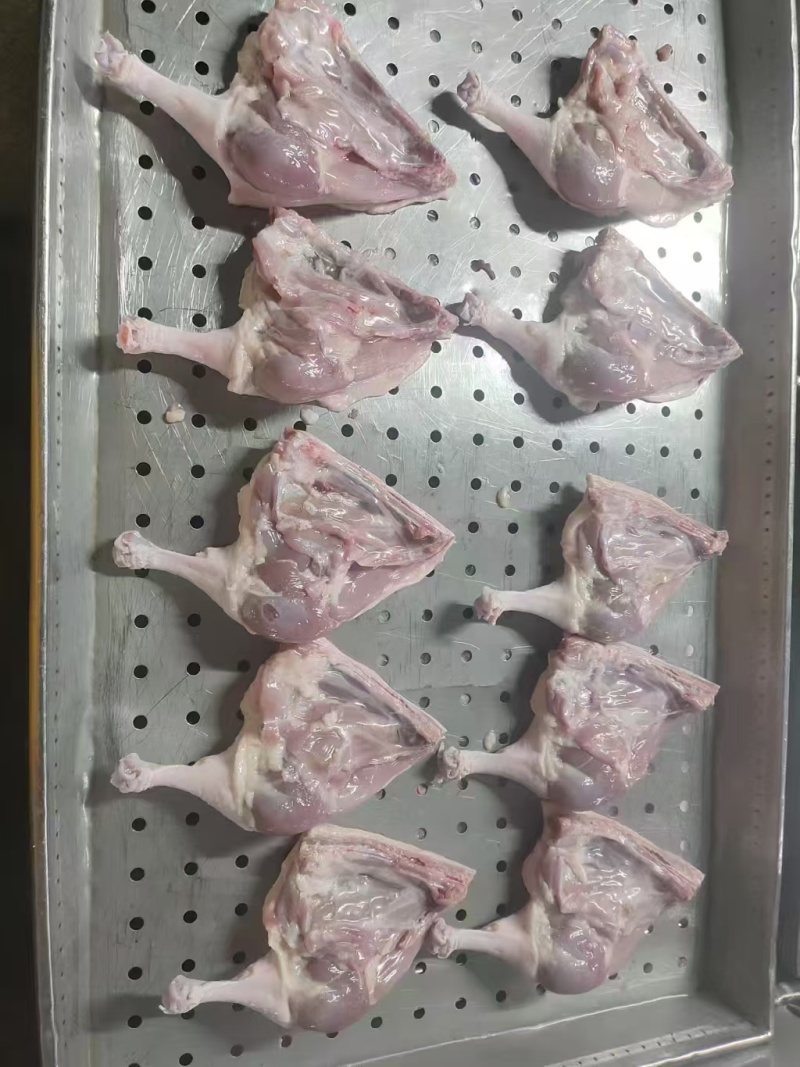 箱装鸭边腿，大号小号都有，纯干货，工厂直发
