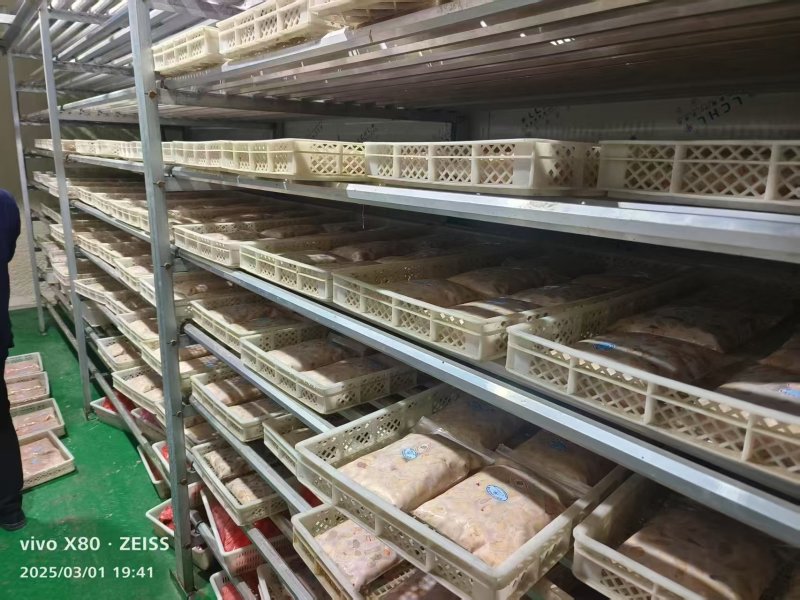 精品鸡腰子鲜品冷冻都有，各种规格，质量保证可视频看货