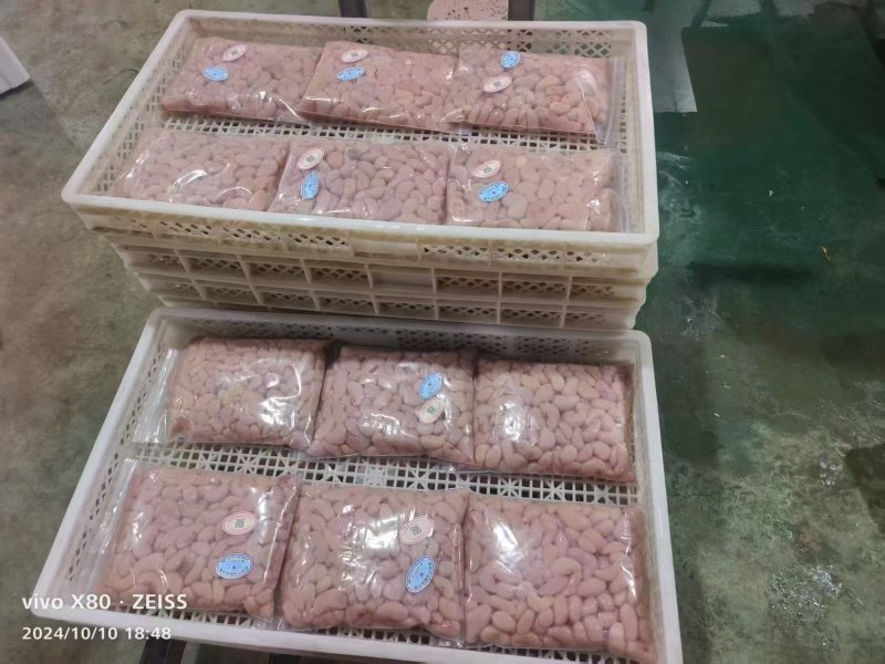 精品鸡腰子鲜品冷冻都有，各种规格，质量保证可视频看货