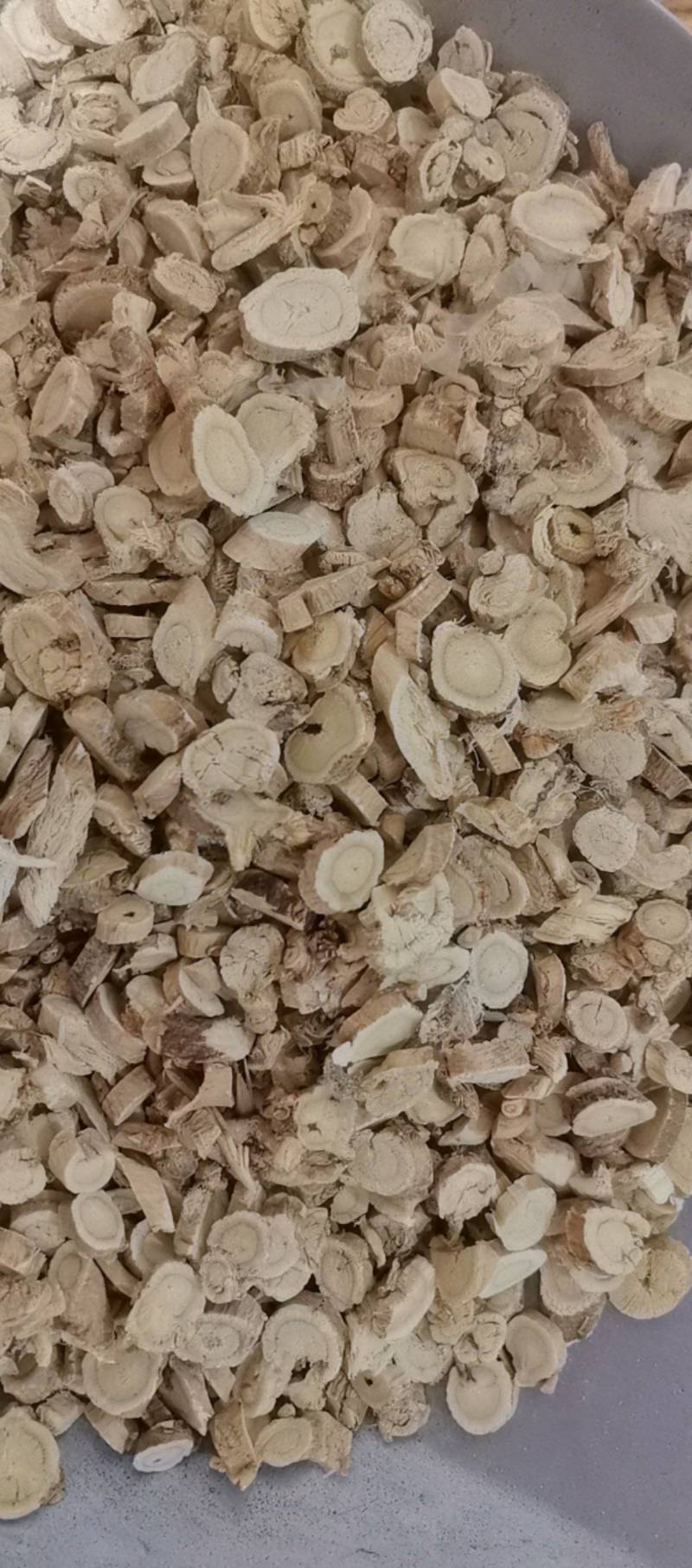 山东菏泽一手货源黄芪品质好价格优对接全国市场欢迎采购