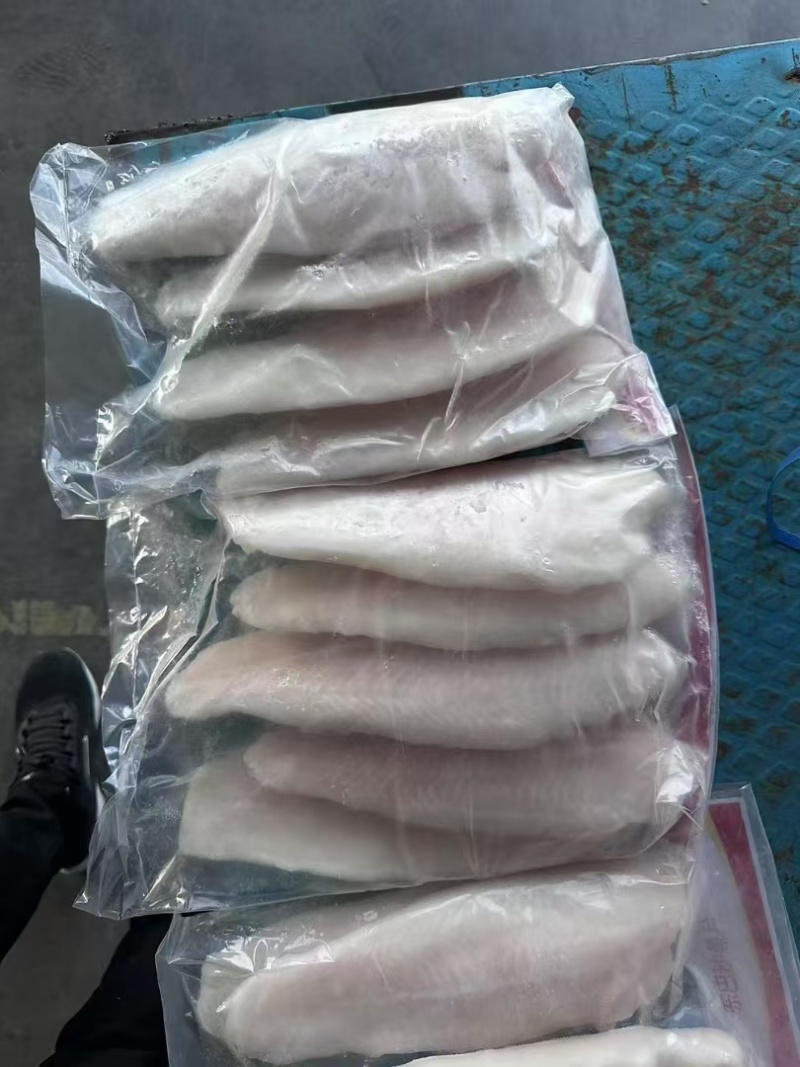 去皮巴沙鱼柳净重20斤每件