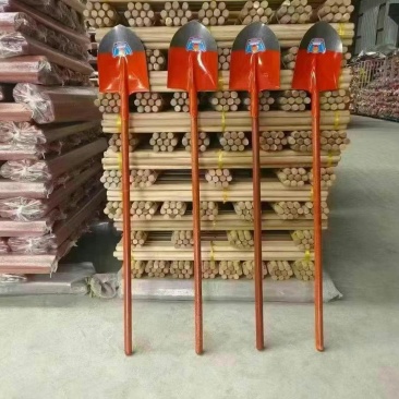 铁锹