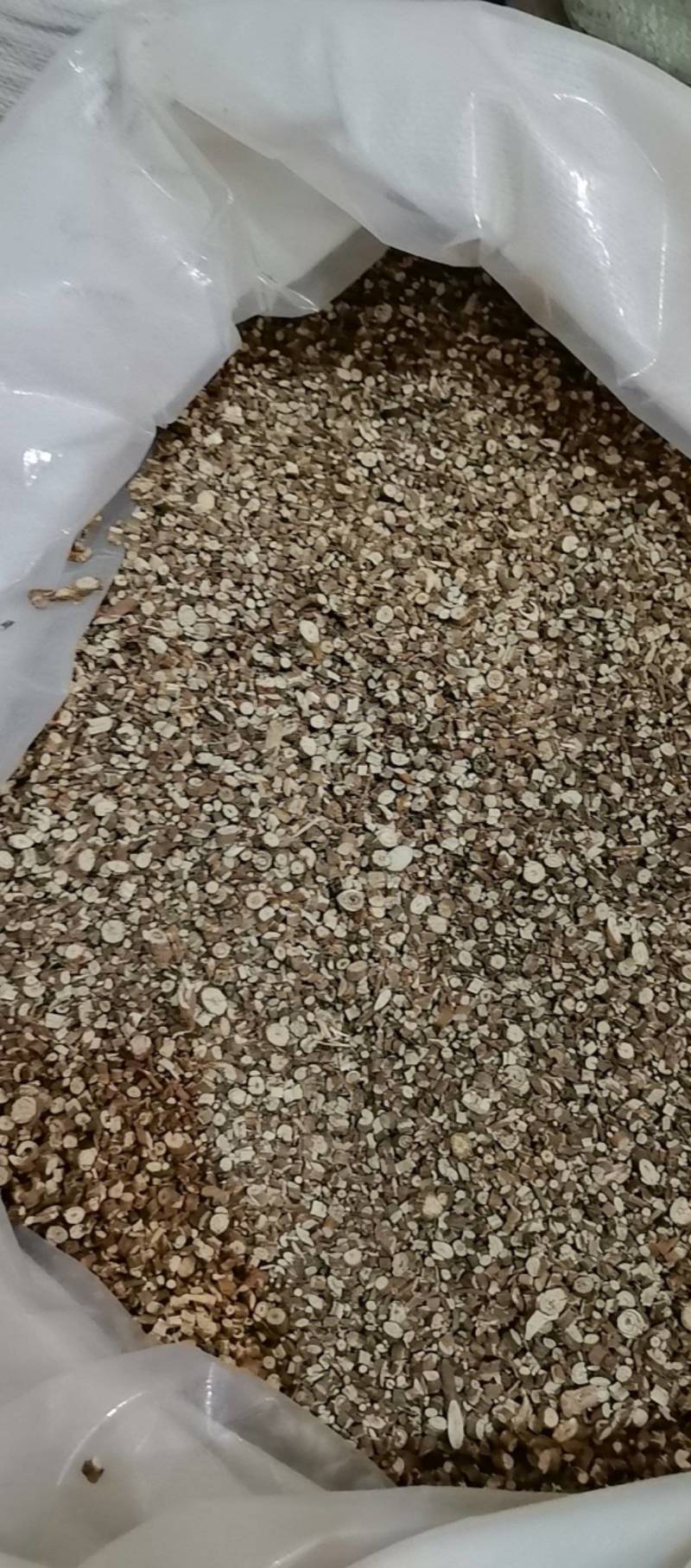 山东菏泽一手货源柴胡质量好价格优对接全国市场欢迎购买