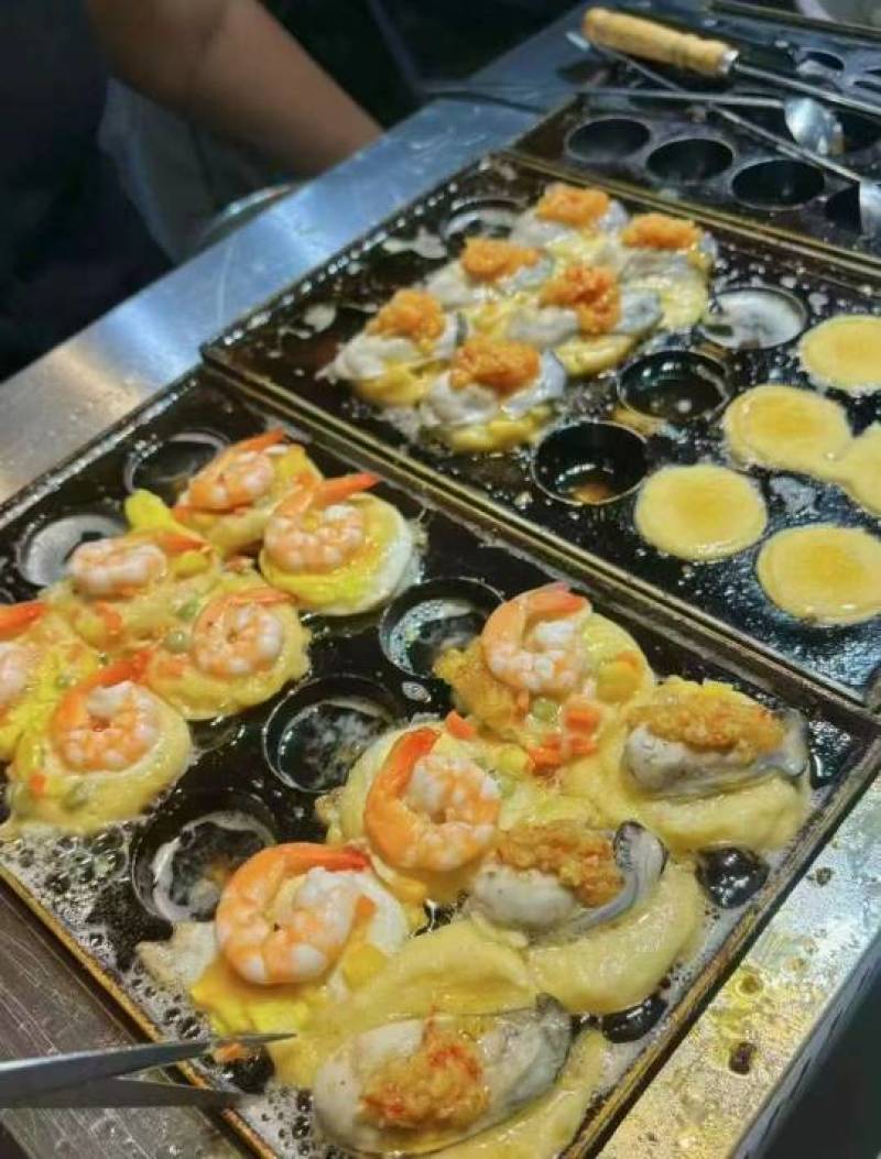 潮州蚝一元地摊生蚝批发半壳加工