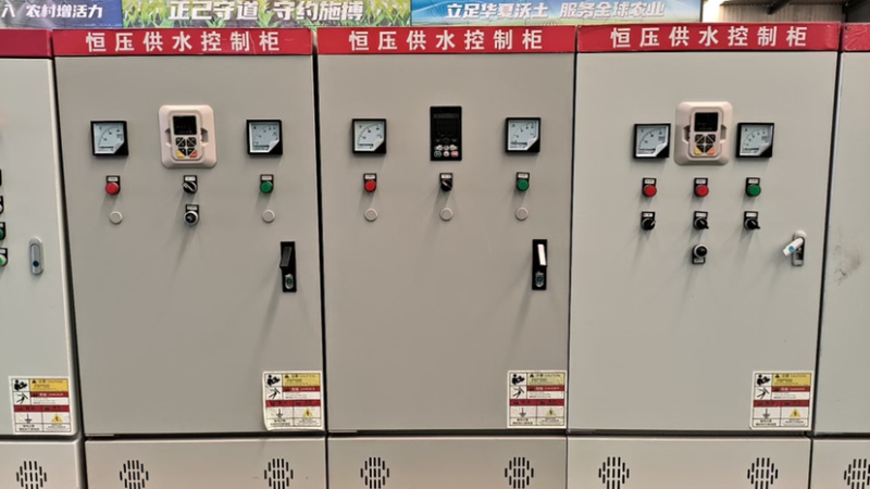 恒压供水控制柜，厂家直销，全国发货，提供上门一条龙服