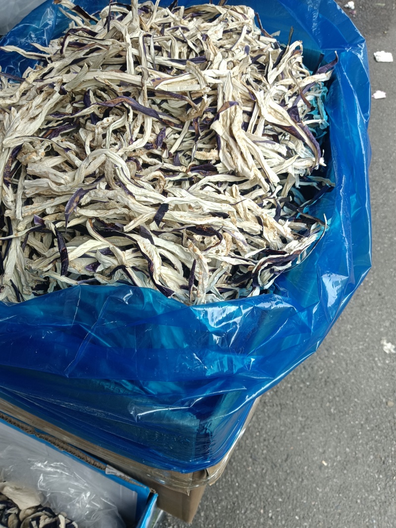茄子丝货源充足，产地直发，诚信经营，欢迎客商来电