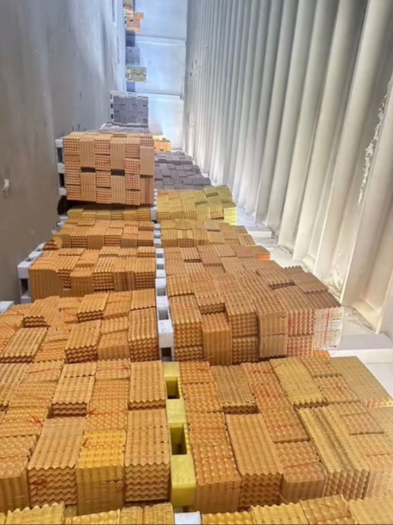 鸡蛋托盘鸡蛋箱纸箱周转箱出售