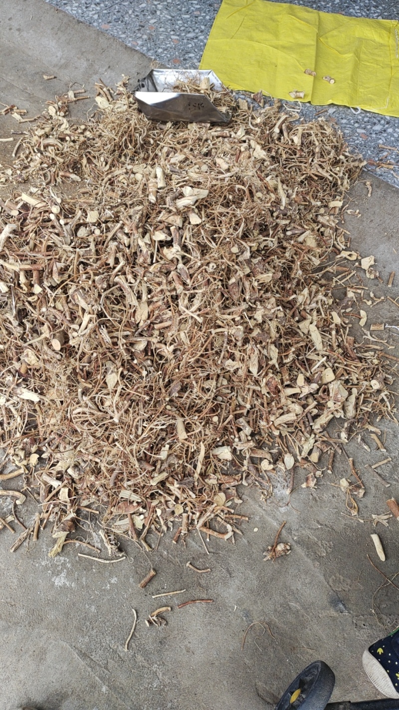 野生的五指毛桃干货统货切好的
