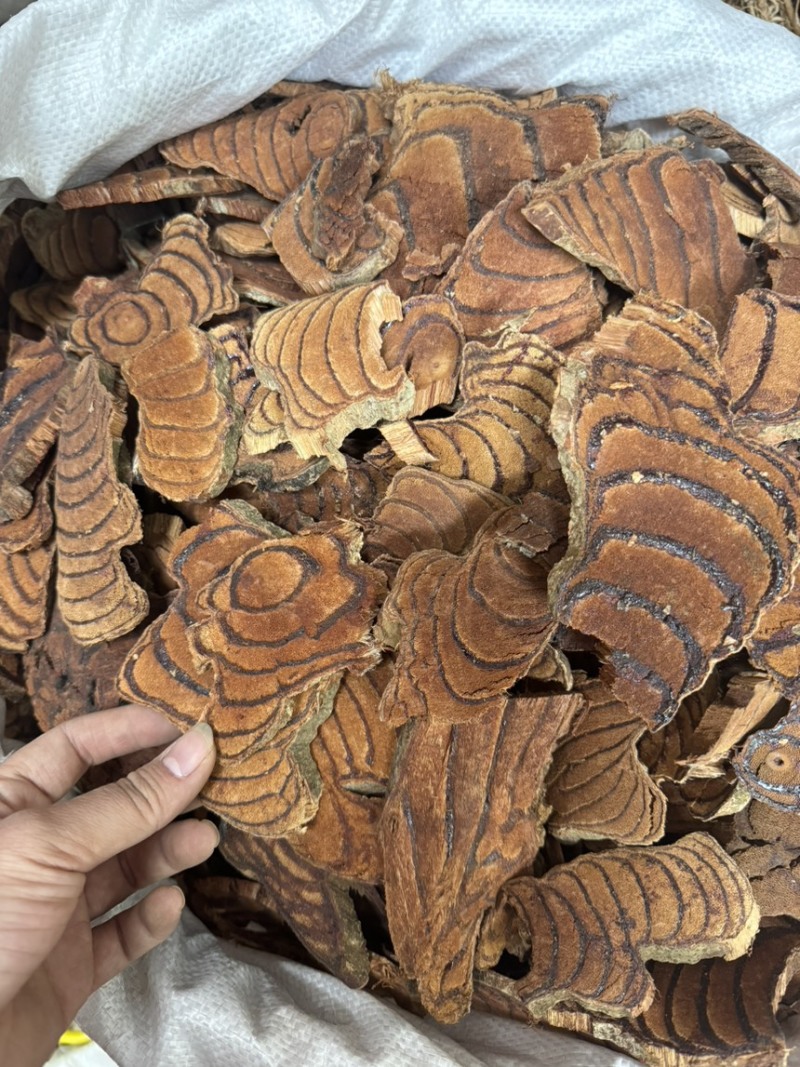 鸡血藤中药材鸡血藤片老藤片新鲜干货