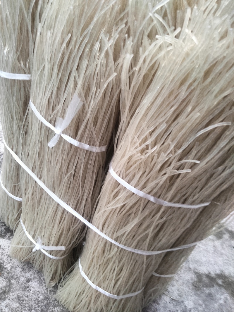 四川芭蕉芋粉条，大量新鲜现货，保质保量，欢迎选购