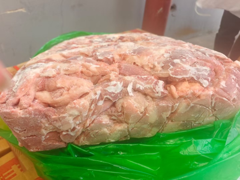 肥猪大块精碎。小块。正一九。二八。三七需要的联系我
