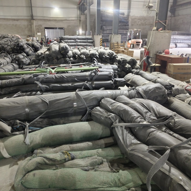 鱼塘河道水渠工程护基路面硬化。防护防冻防渗水