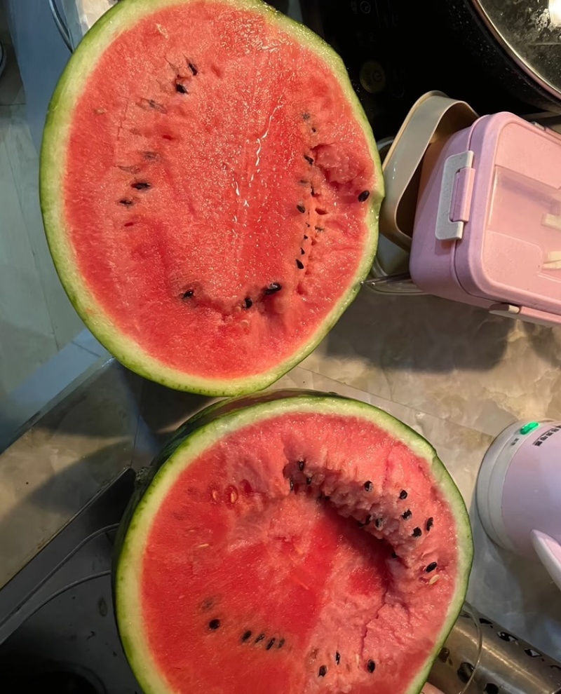【实力供货】甜王西瓜陕西西瓜货源充足商超品质全国发货