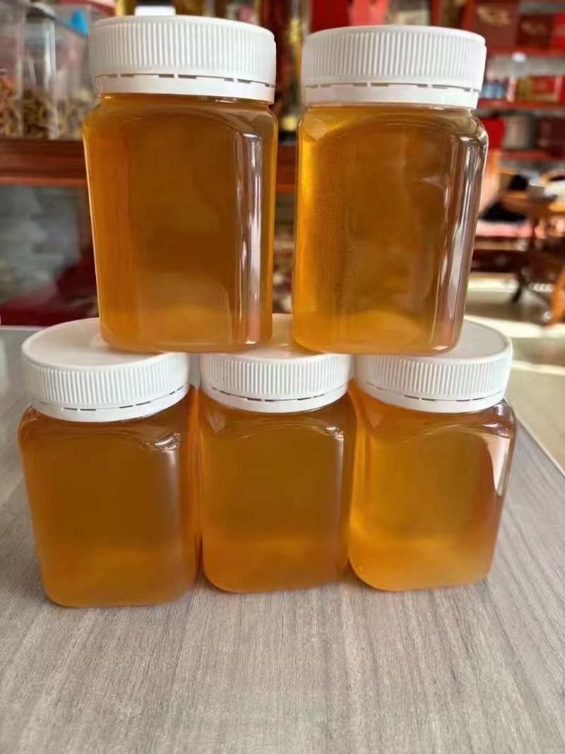 长白山椴树雪蜜，结晶在42度左在，有资质，品质好