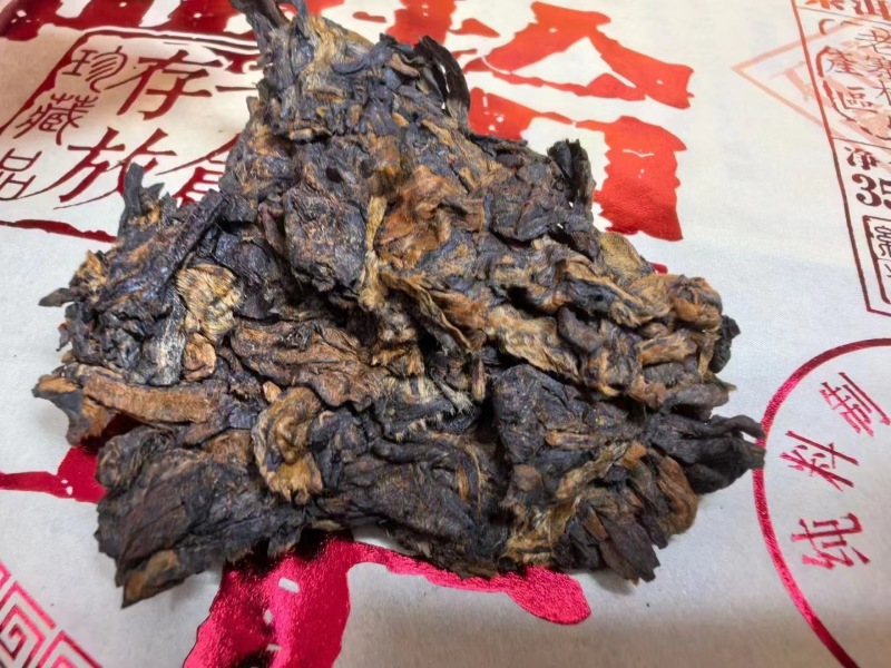 冰岛普洱茶熟茶饼十年以上云南宫廷金芽熟普洱茶叶357g