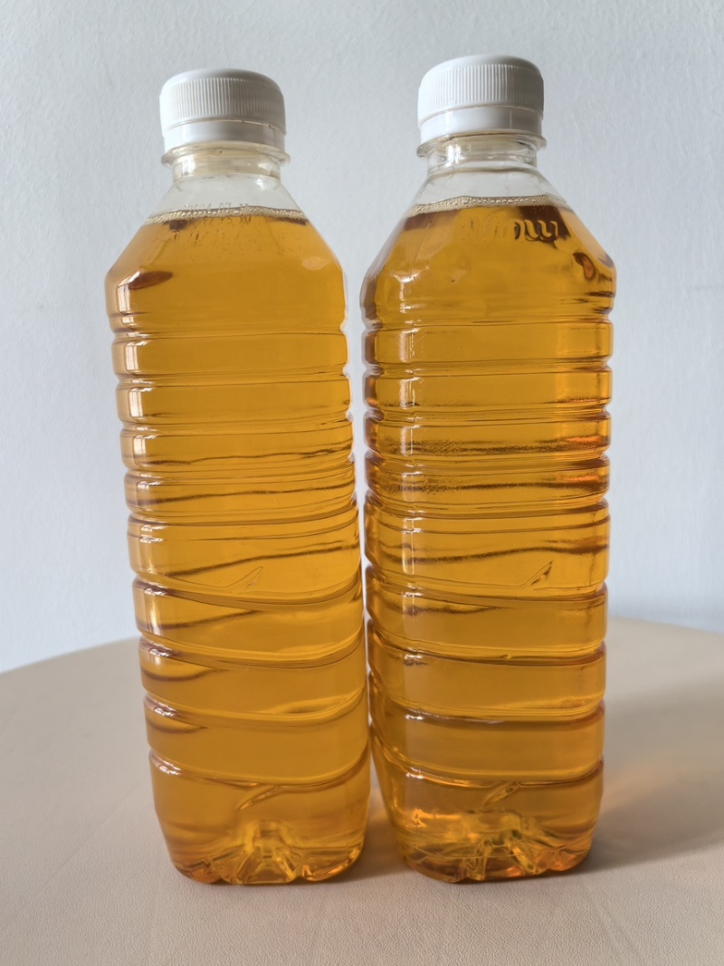 天然萃取百分纯度山茶油