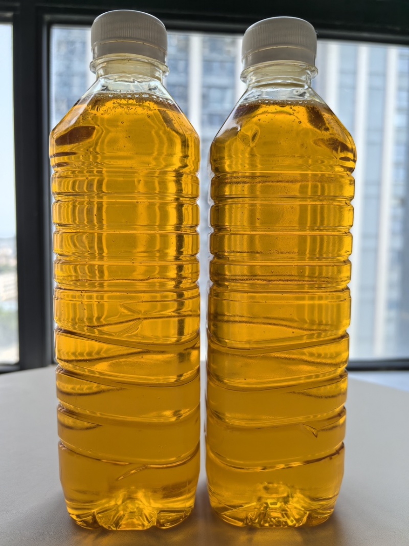 天然萃取百分纯度山茶油