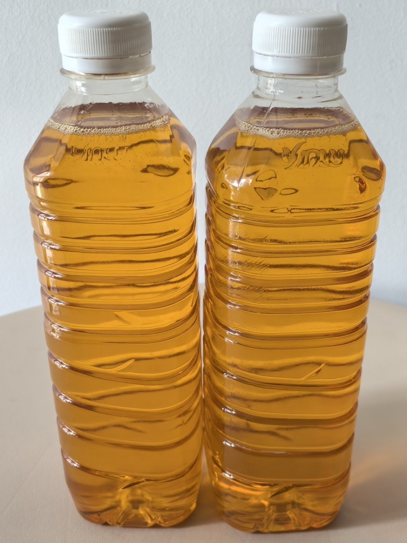 天然萃取百分纯度山茶油
