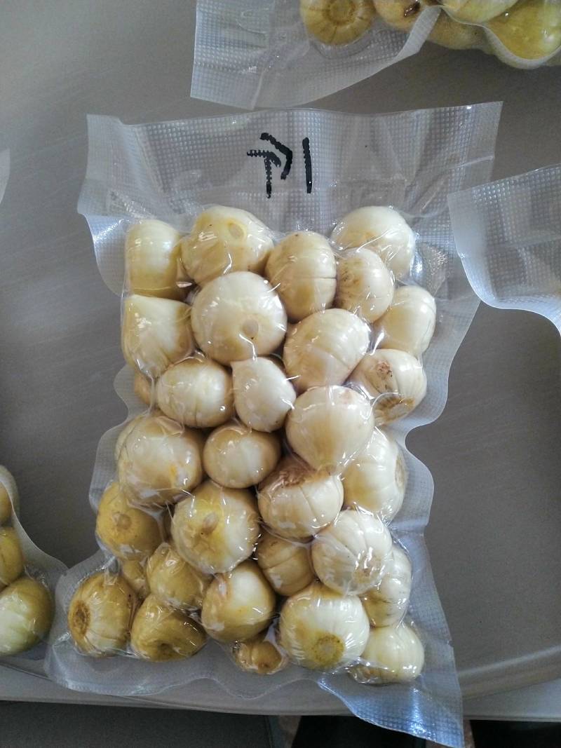 云南紫皮独头纯手工扒白真空包装