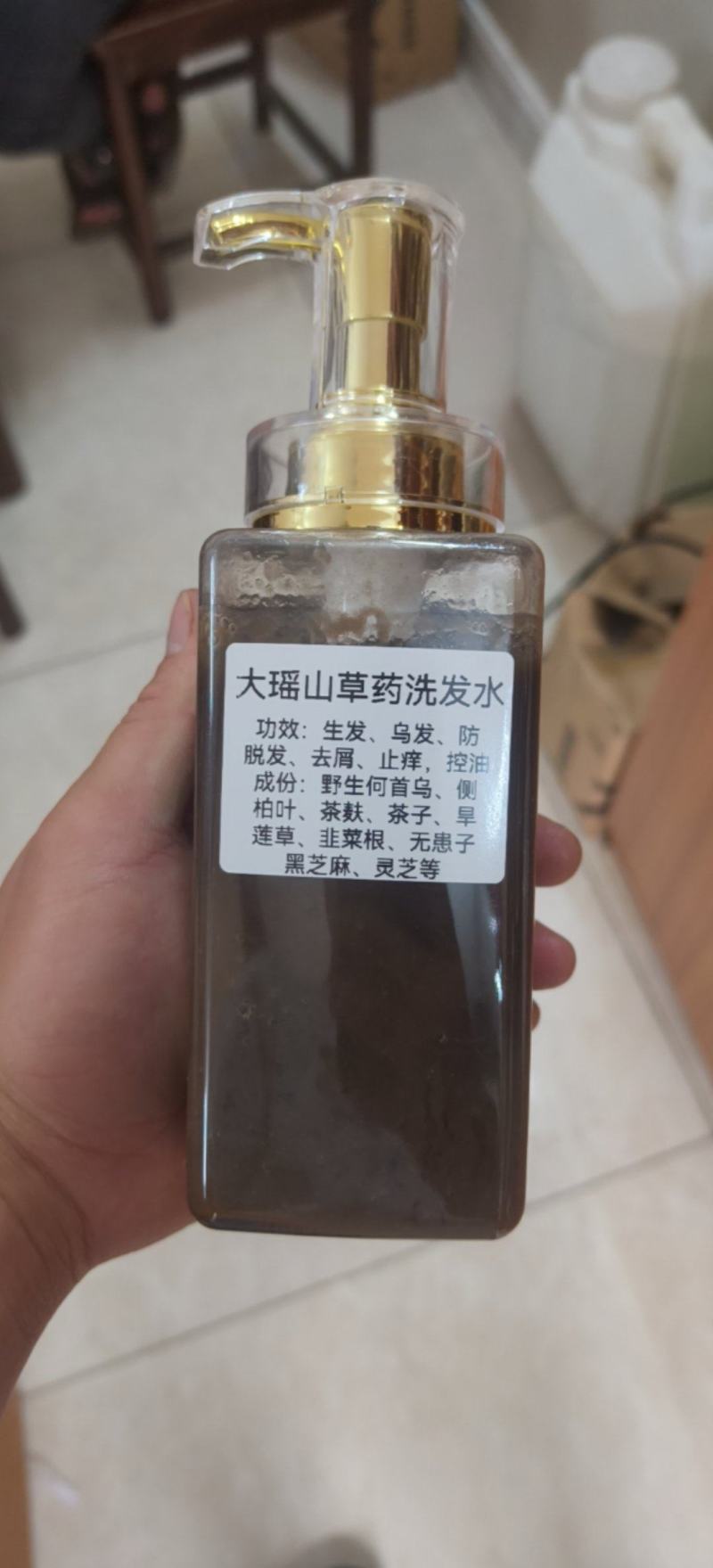 中草药洗发水