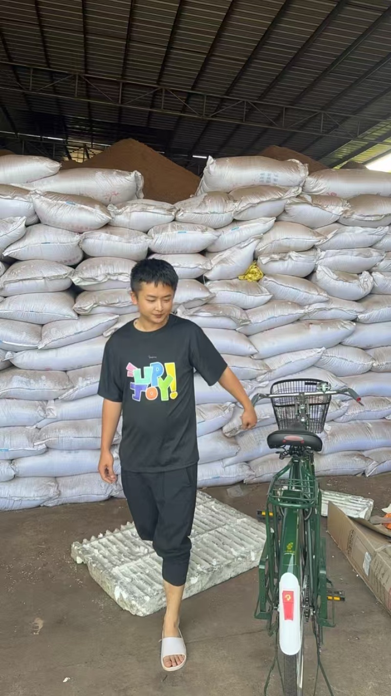 （热卖）茶粕，茶粕原料，厂家直发，量大电议