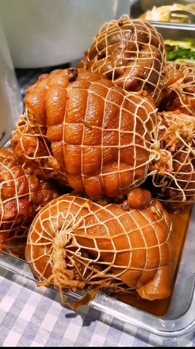 去骨肘子熟食卤味，整个的去骨肘子无碎肉无骨肘子