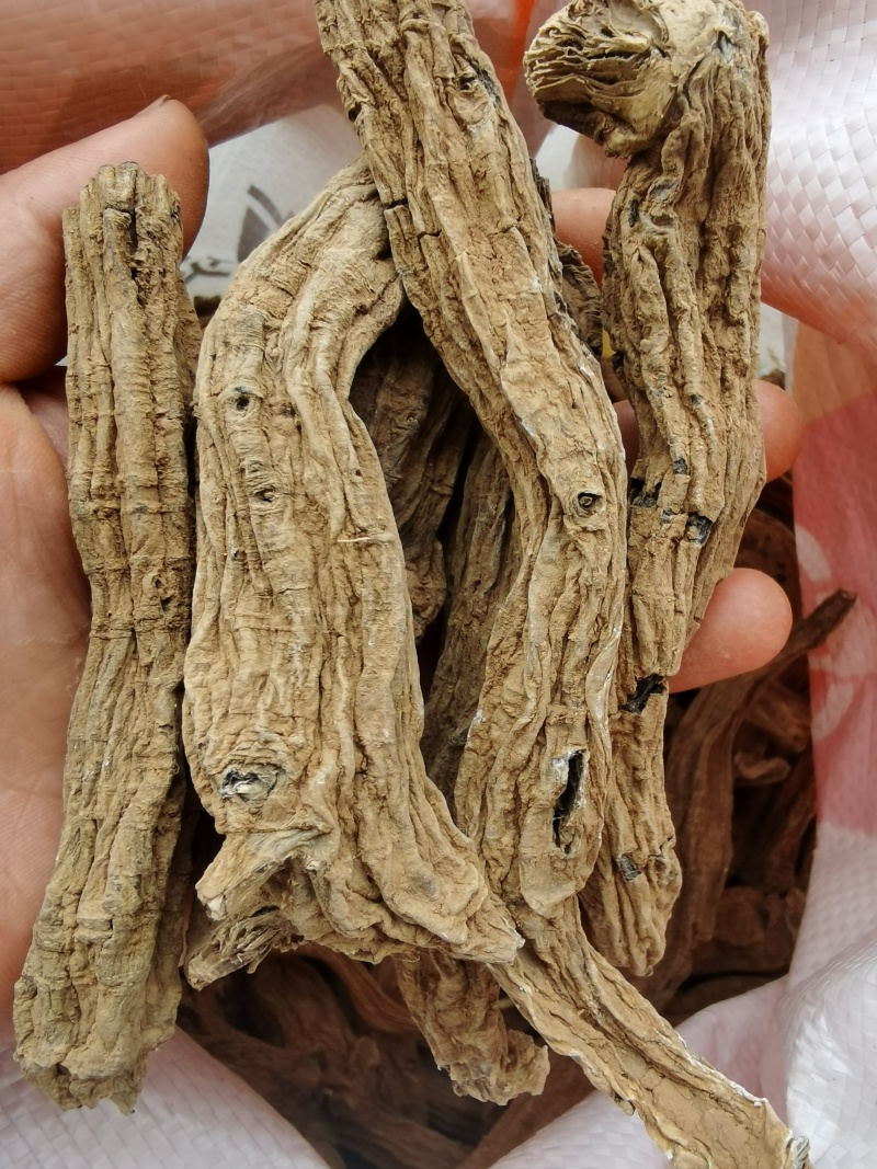 伏牛山玄参，新货干货，自然晾晒，无硫无假。