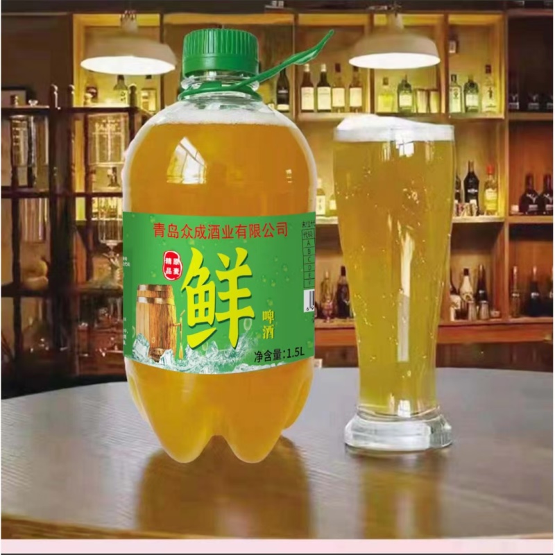 鲜啤酒夏季**啤，酒体口感细腻，泡沫丰富厂家直销价格优