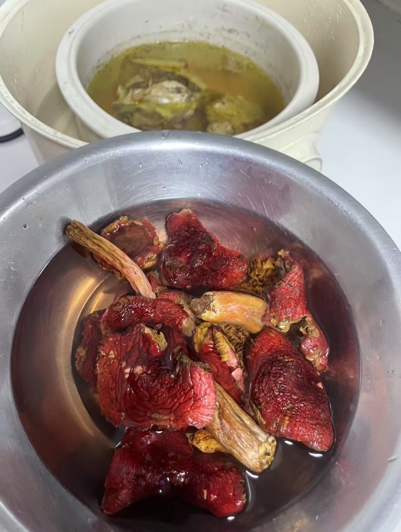 红菇自己吃非常划算规格属于标菇范围挑出来不好看的而已