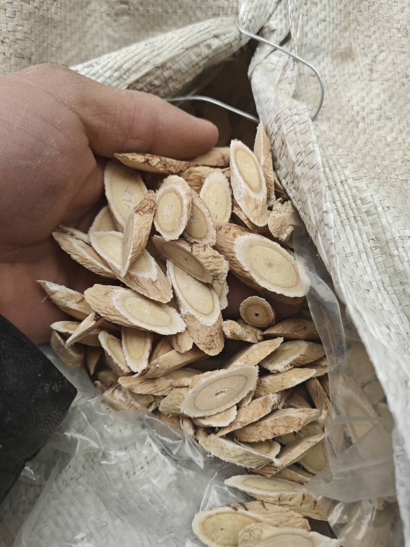 甘肃黄芪饮片