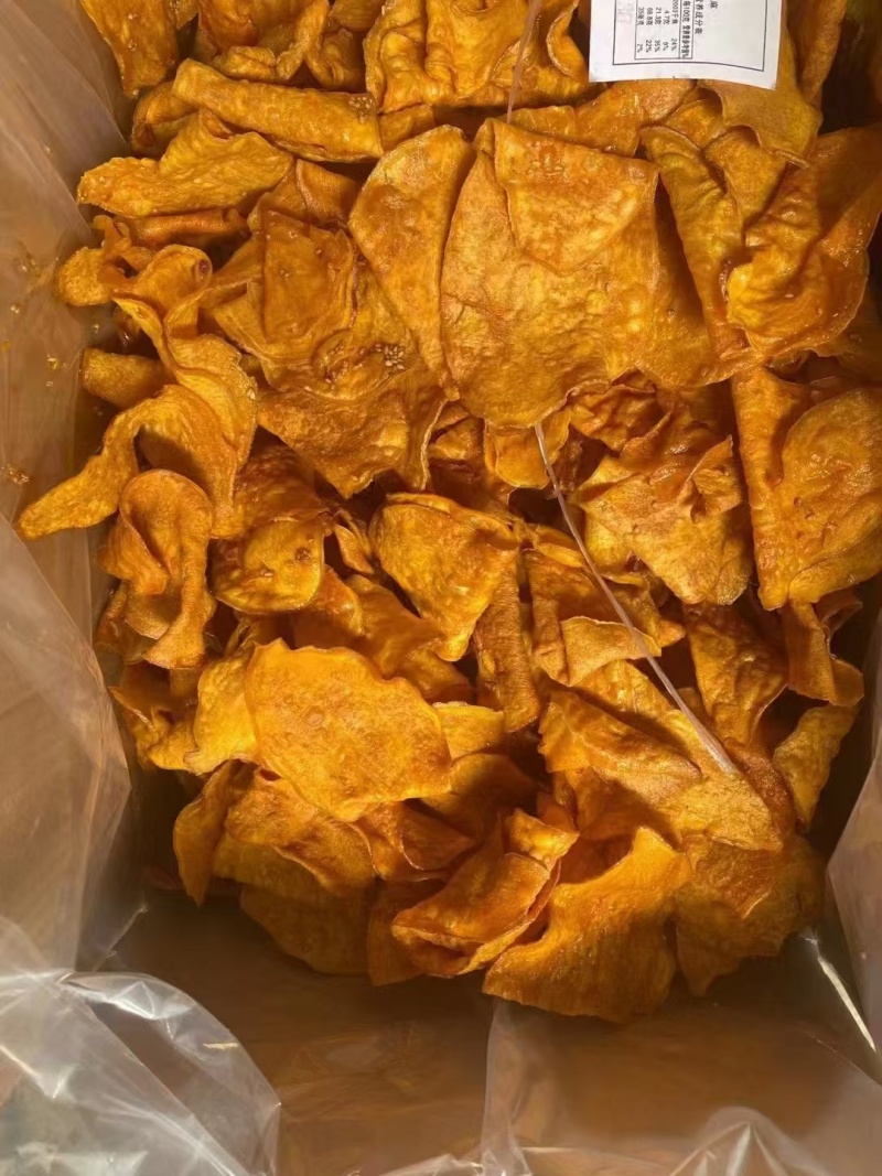 焦糖红薯片，原味红薯片，香甜酥脆，美味可口，满足味蕾