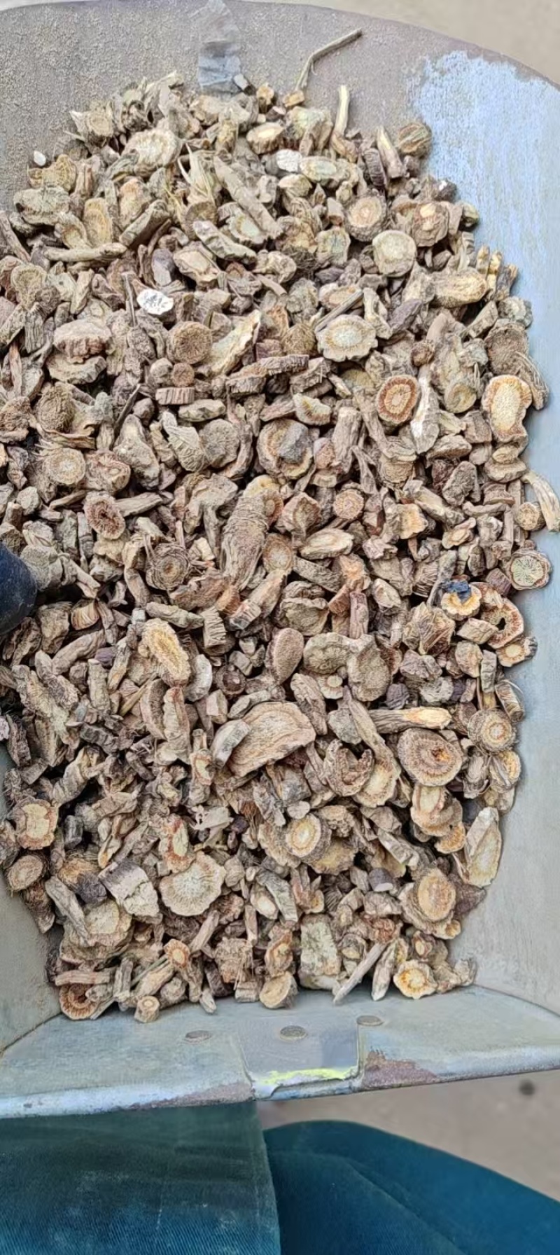 防风下脚料