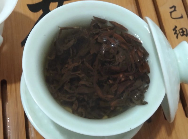 野生滇红茶