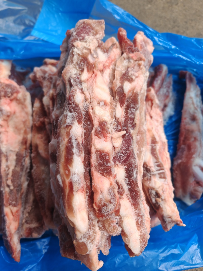 猪胸骨带脆骨/肋排软边，猪脆骨爆炒涮肉烧烤火锅等，