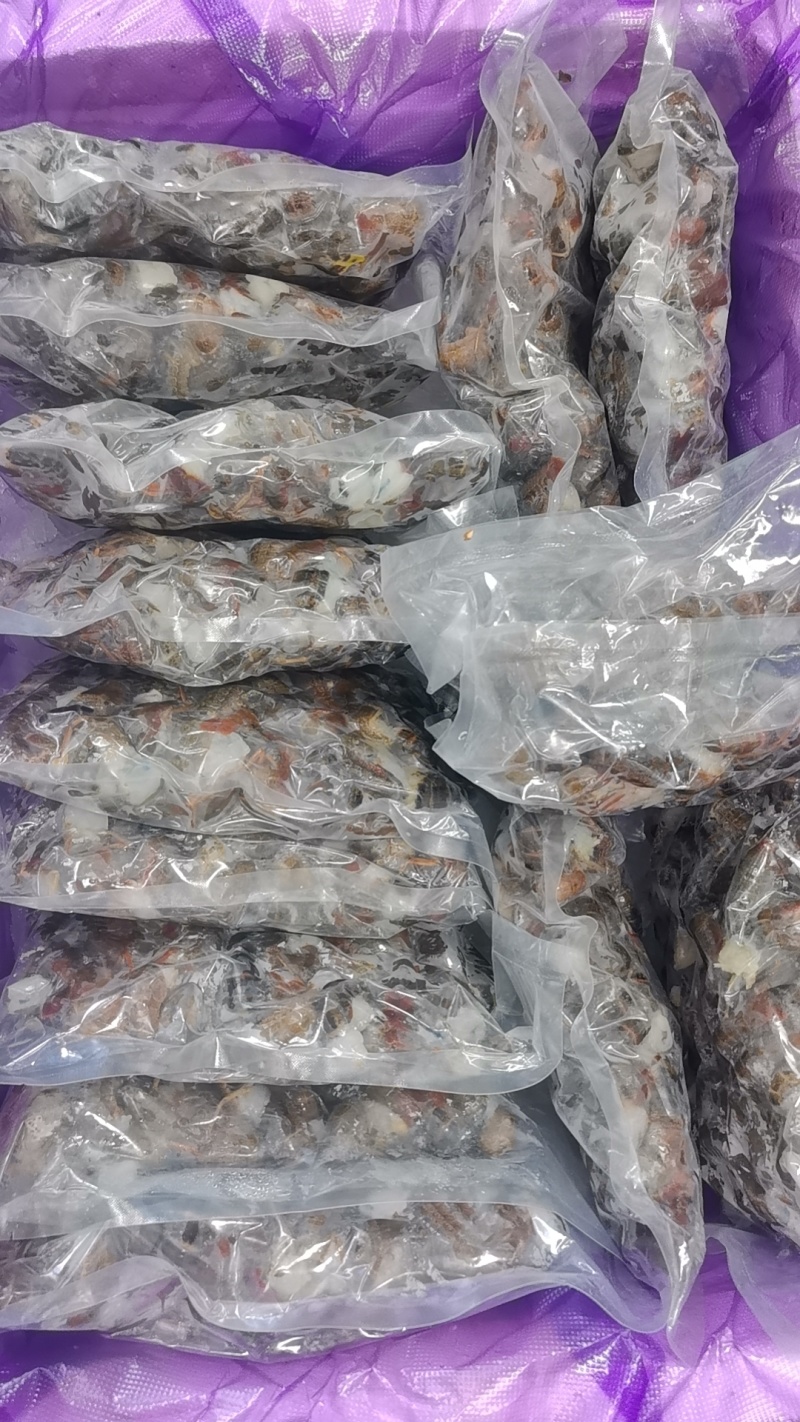 新鲜虾尾一斤90粒左右真空包装，储存方便