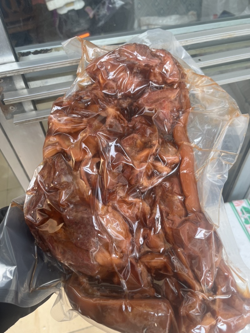 博山酱猪头肉一口酱猪头肉香山东泰安泰山区工厂直发