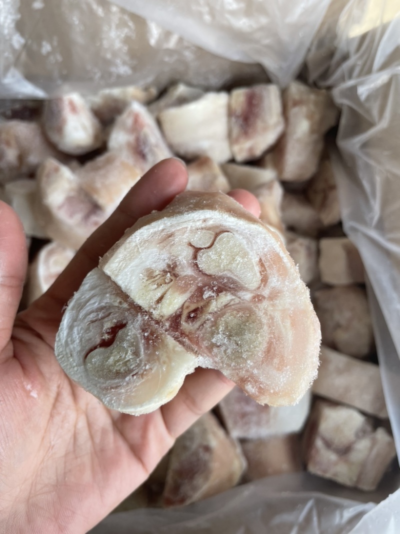 全蹄切块猪蹄块质量好价格不贵整体分割切块