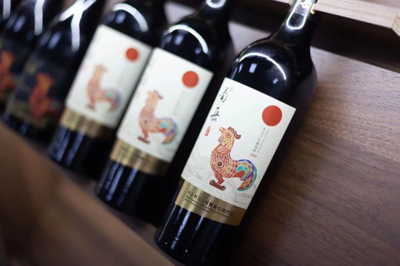 宁夏贺兰山葡萄酒葡萄品种单一美乐葡岳品牌酒精度14.5度