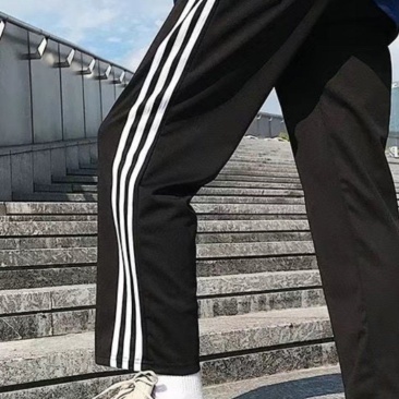 自己品牌