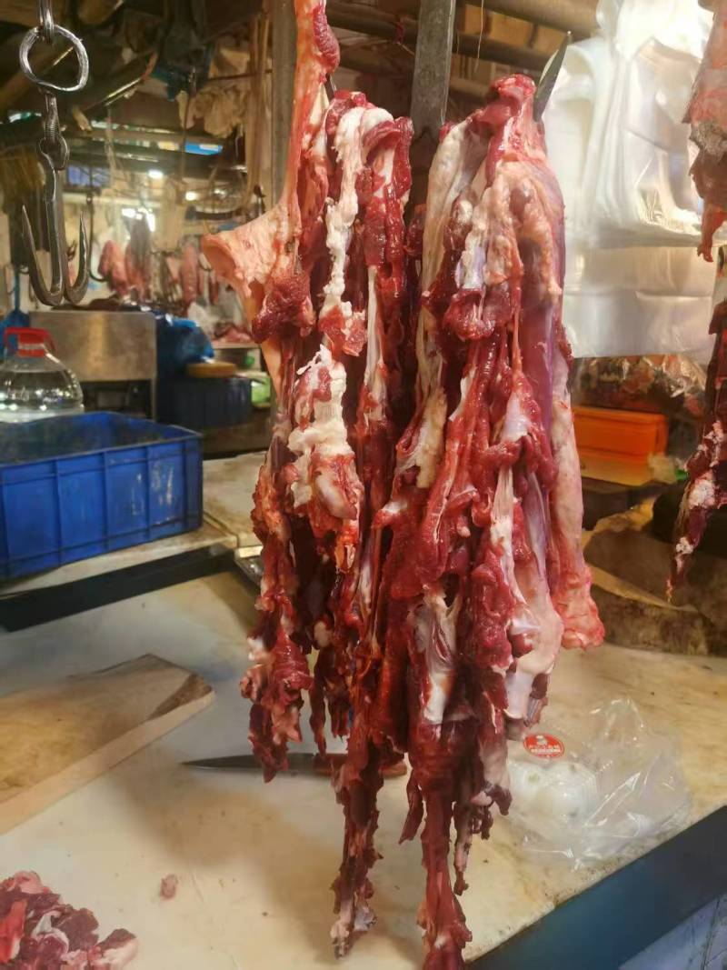 牛碎肉烧烤串串红烧炖汤，价格实惠