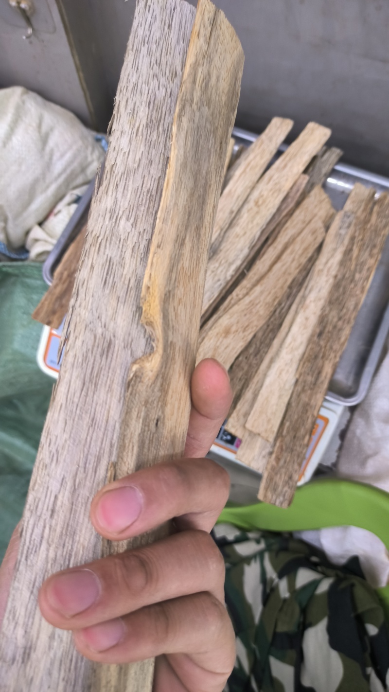 沉香正品木条块***规格齐全批发零售各种