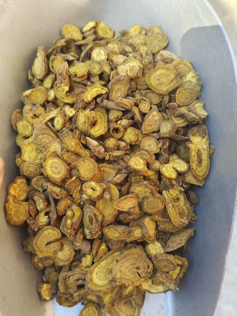 黄芩批四个筛子厚片的包含量，三年足龄黄芩片价格**