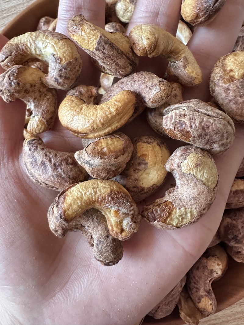 紫皮腰果A180颗粒，很香，源头厂家直销