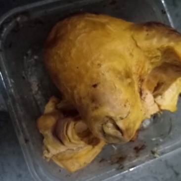 我有一个鸡宝要出售，20O克左右，精品，风干了