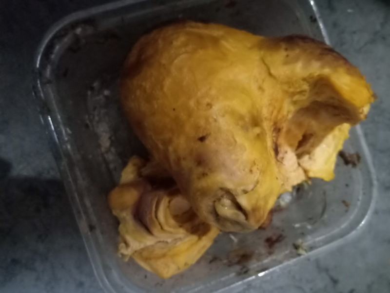 我有一个鸡宝要出售，20O克左右，精品，风干了