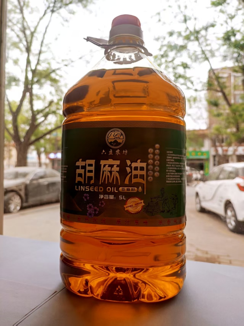 浓香胡麻油产地直发，一手货源，价格优惠，欢迎采购