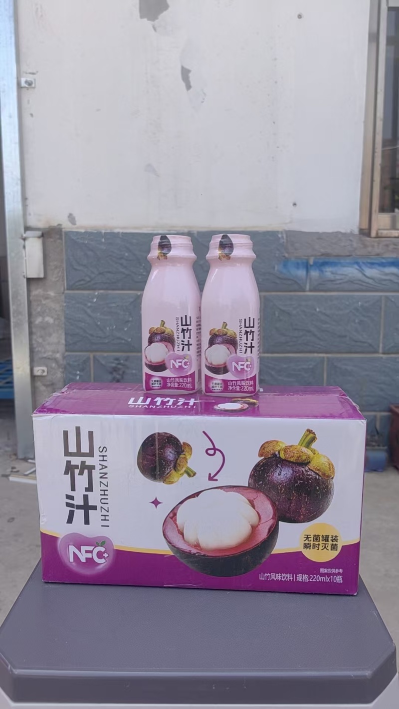 果汁奶饮，