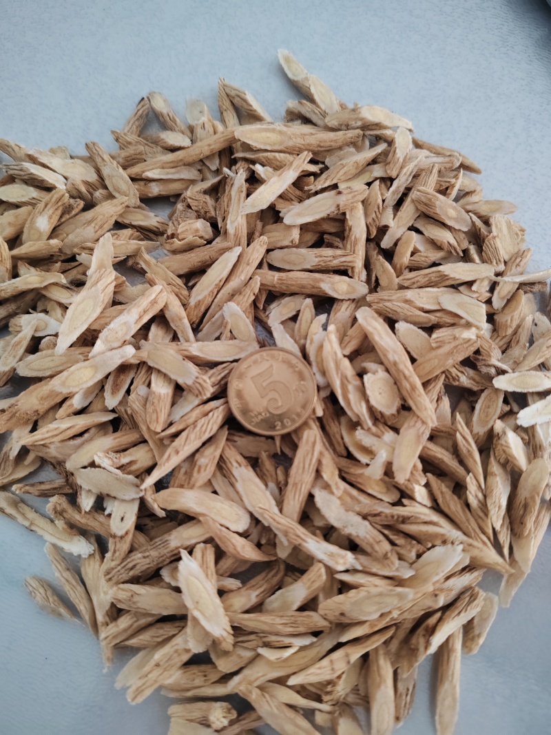 新鲜***黄芪保质保量一手货源直销