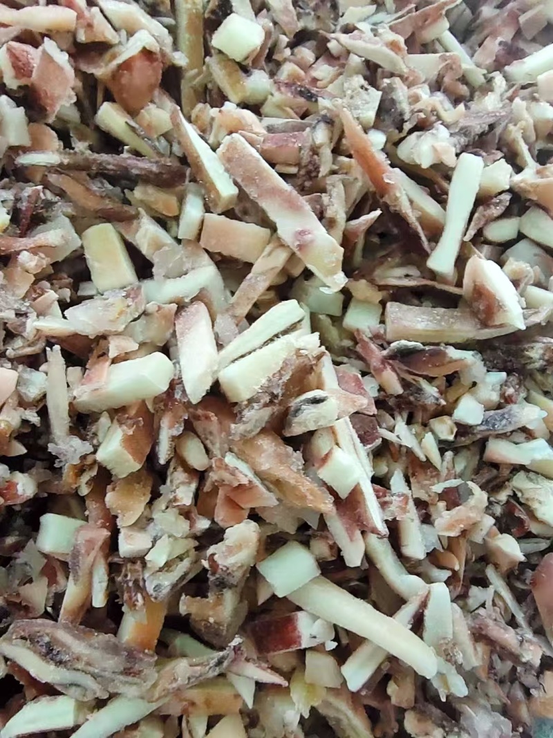 秘鲁鱿鱼碎肉.打浆做丸子，喂螺，未泡药未泡水